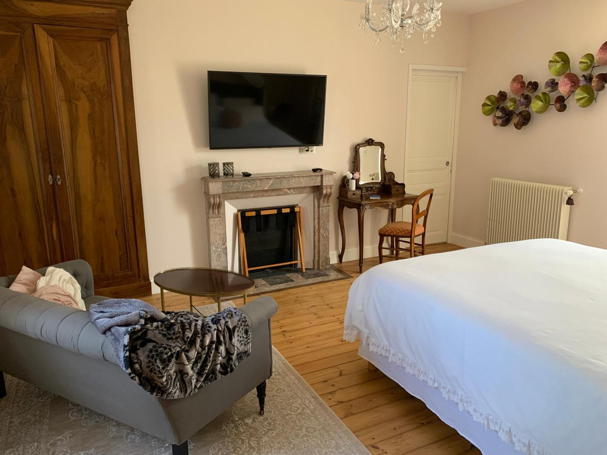 Bed and Breakfast The Cool Lounge A Coulonges - Charente Exterior foto