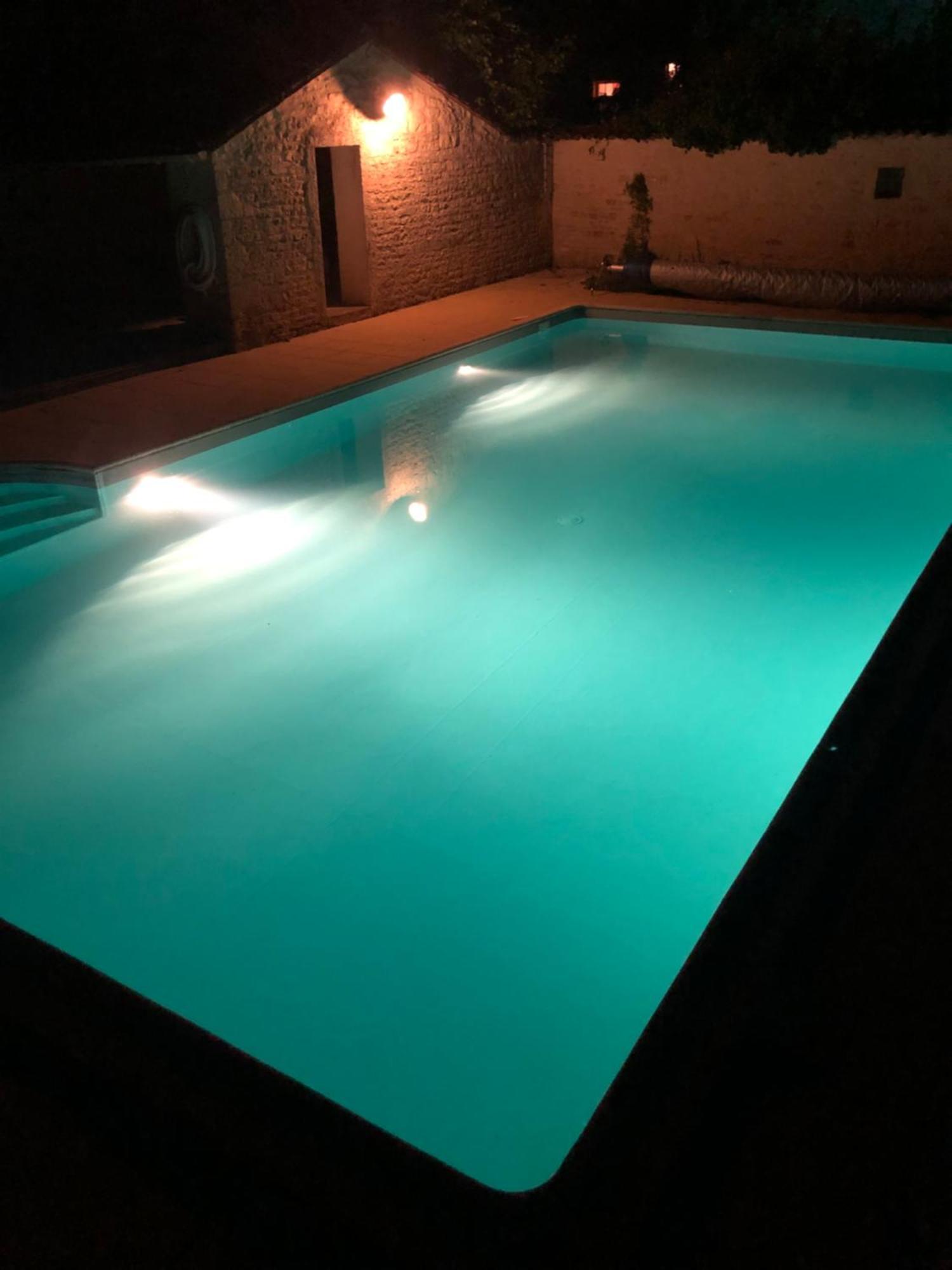 Bed and Breakfast The Cool Lounge A Coulonges - Charente Exterior foto